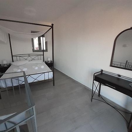 Angira - Koroni Apartments Luaran gambar