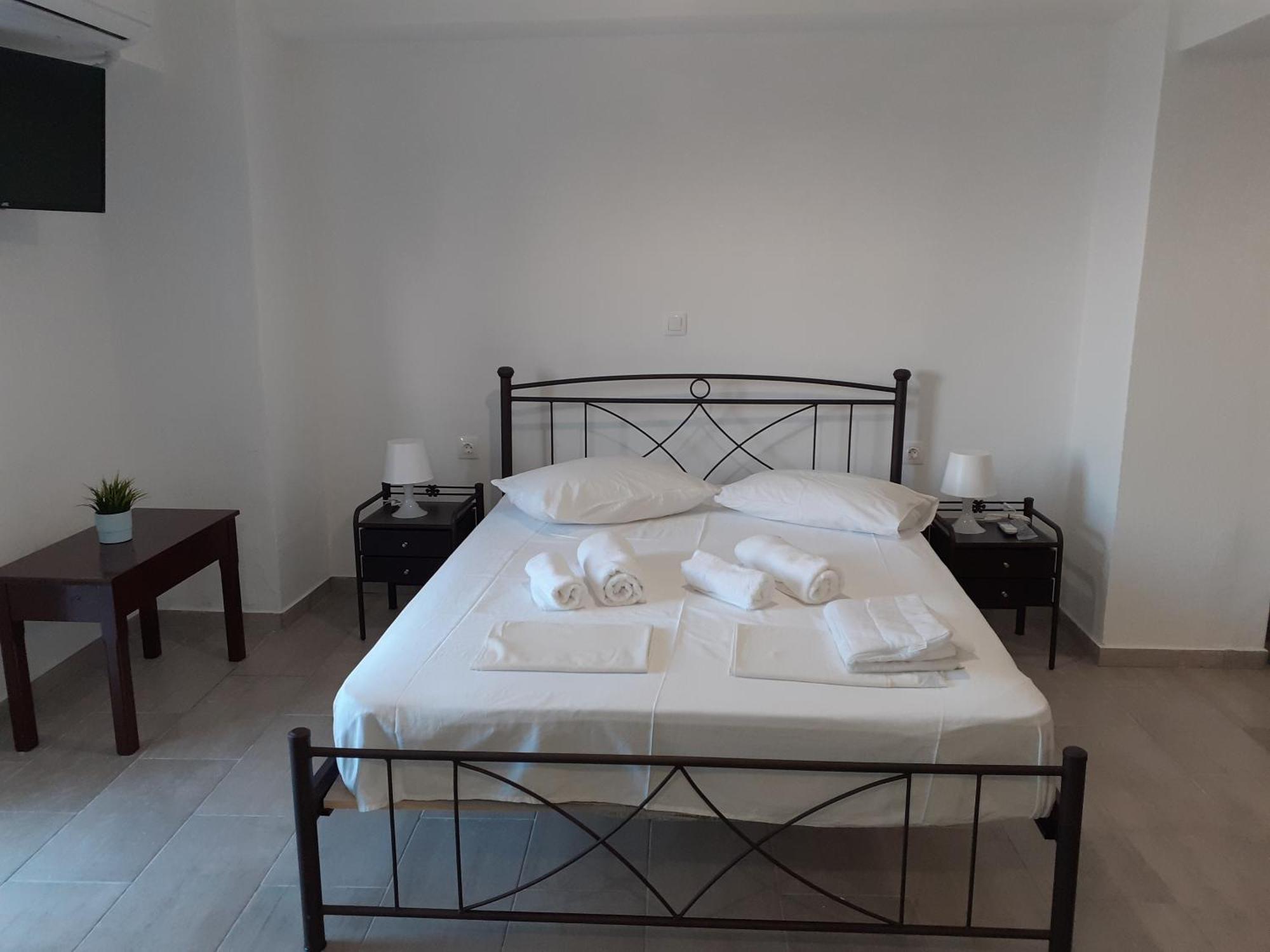 Angira - Koroni Apartments Luaran gambar